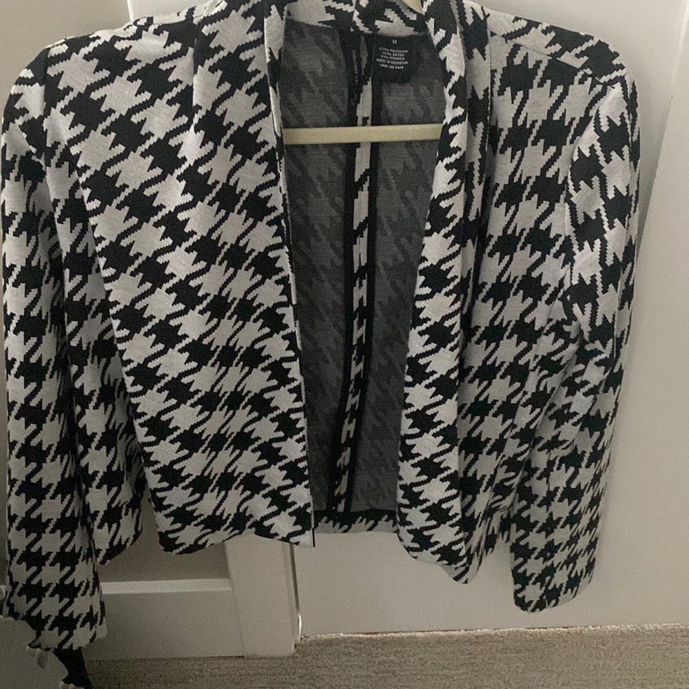 New Directions Open Front Cropped Cardigan M Houndstooth Blazer Black White Coat
